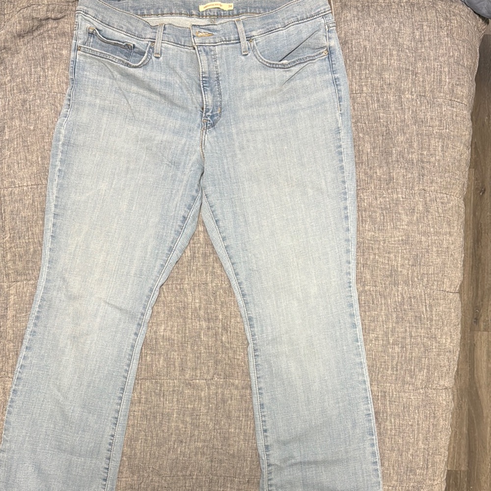 Light Blue Levi’s Women's Jeans